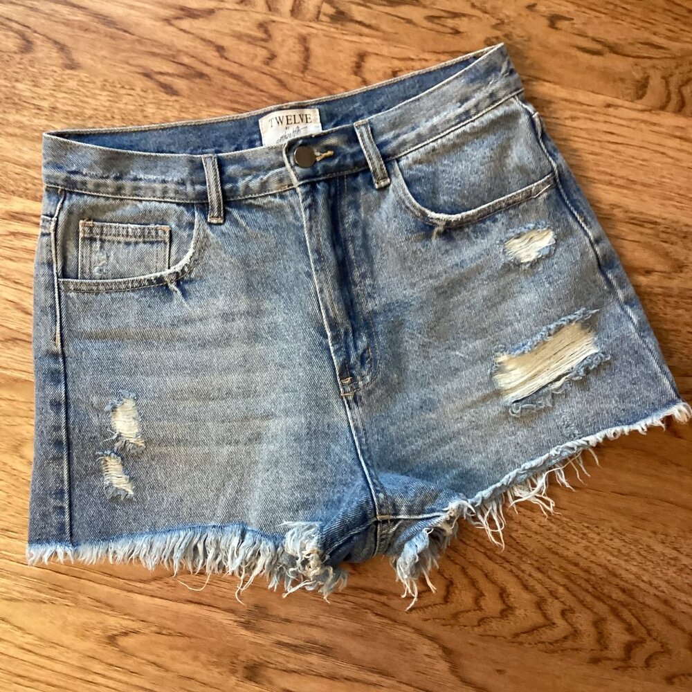 Twelve By Ontwelfth High rise distressed cutoff denim jean shorts 28 BOHO BEACH
